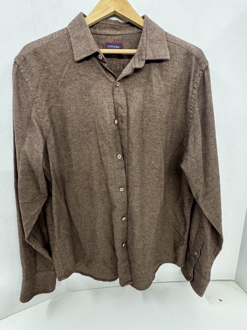 Mens Untuckit Button Down Size Large